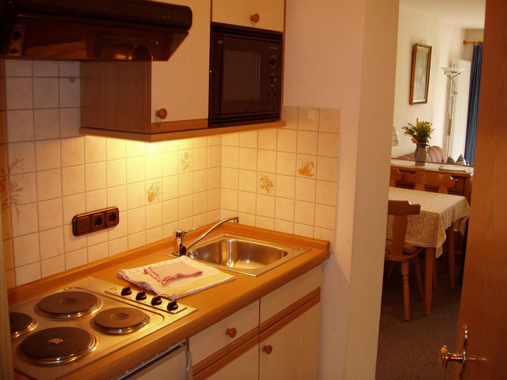 Gaestehaus Zur Faerbe Apartments Оберстдорф Екстер'єр фото